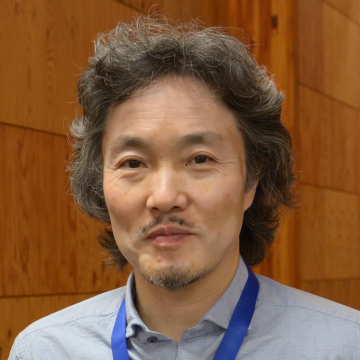 「先端研究基盤共用促進事業 NMR共用プラットフォーム」「理研NMR施設の超高磁場NMRの活用と今後の展望」の講演者写真